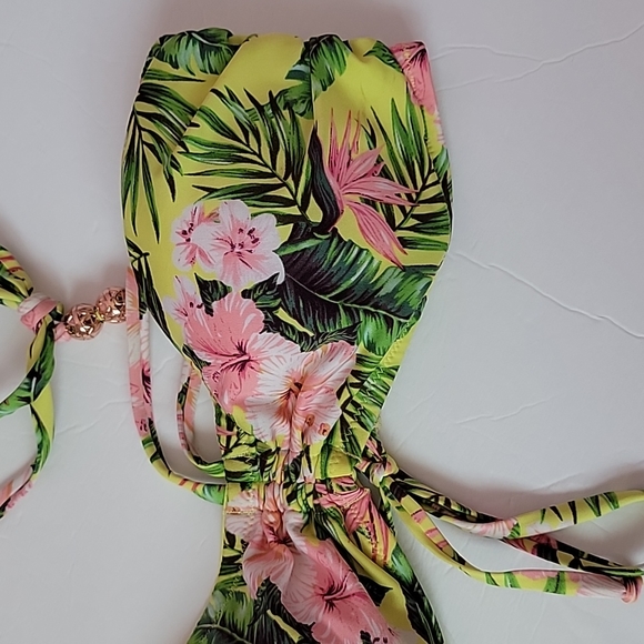 H&M Padded Bikini Top/ 12. - Picture 9 of 11